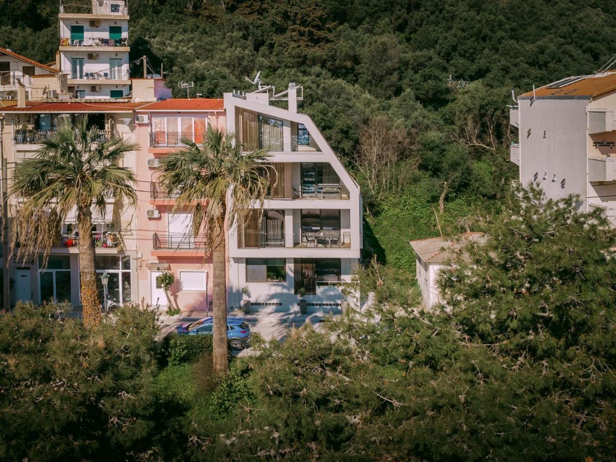 Point Ephemere Beachfront Apartments 자킨토스 타운 외부 사진