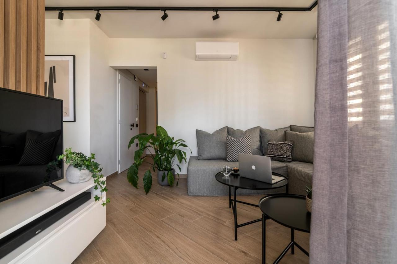 Point Ephemere Beachfront Apartments 자킨토스 타운 외부 사진
