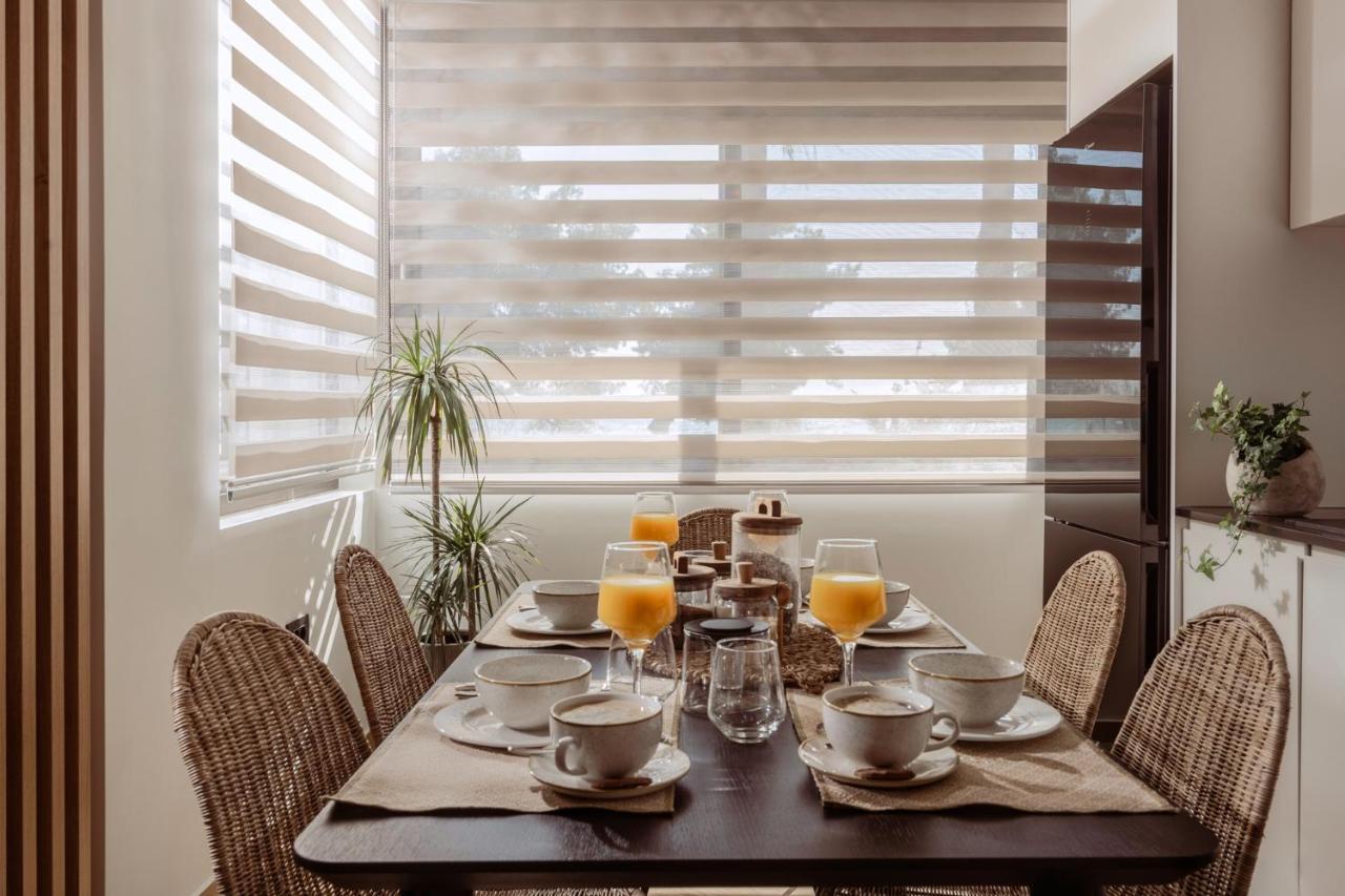 Point Ephemere Beachfront Apartments 자킨토스 타운 외부 사진