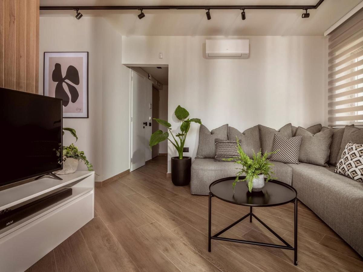 Point Ephemere Beachfront Apartments 자킨토스 타운 외부 사진