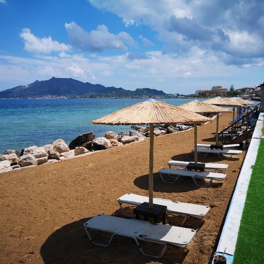 Point Ephemere Beachfront Apartments 자킨토스 타운 외부 사진