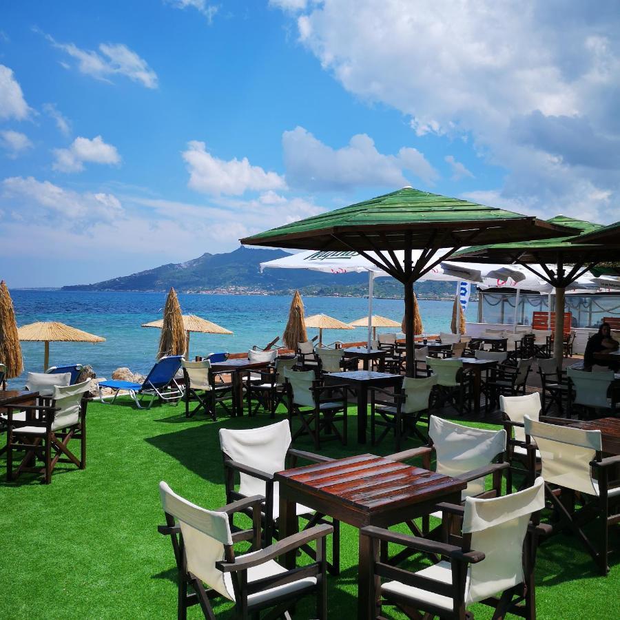 Point Ephemere Beachfront Apartments 자킨토스 타운 외부 사진